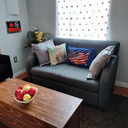 Stylish And Beautiful Condo Frederick Exterior foto